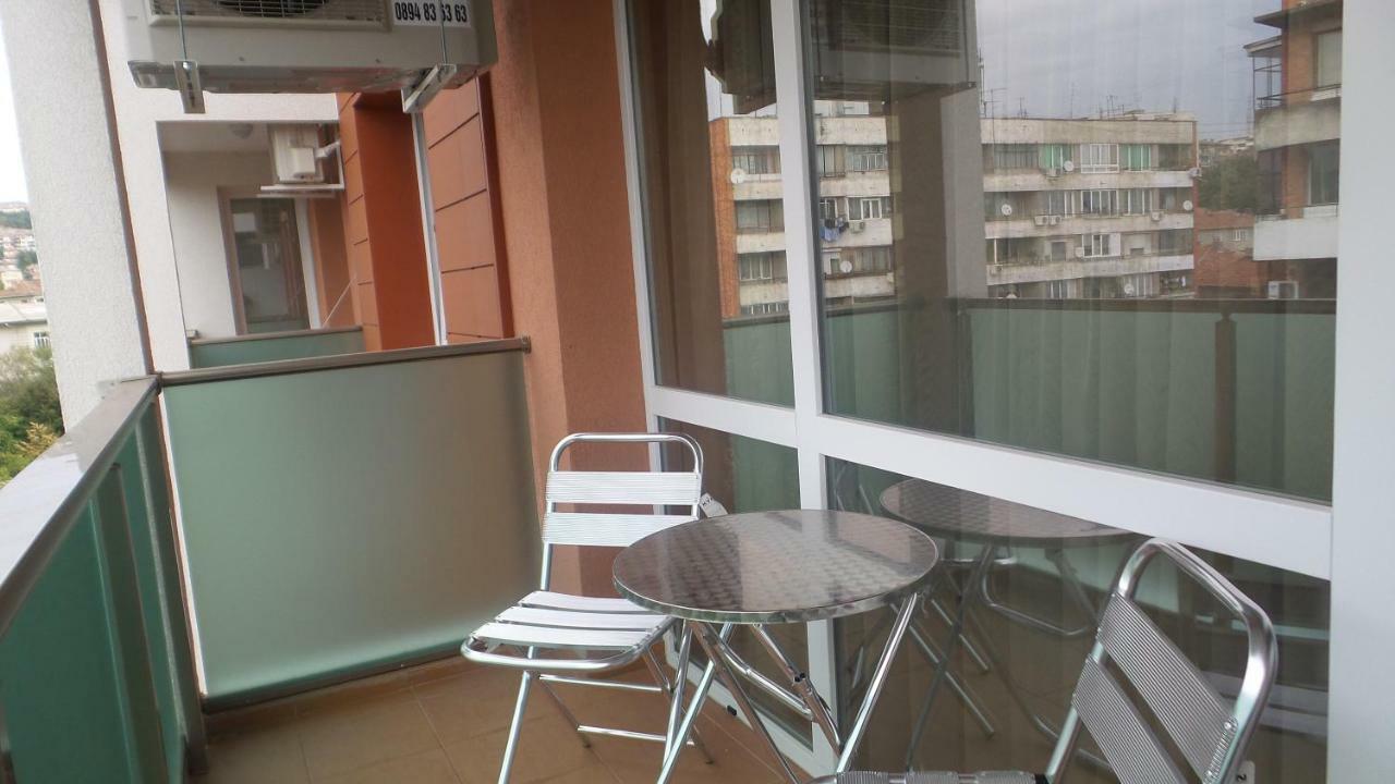 Astoria Apartment Veliko Tárnovo Exterior foto